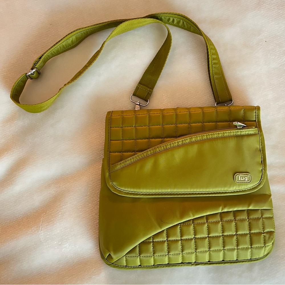 Travel LUG Quilted Crossbody Purse LIKE NEW